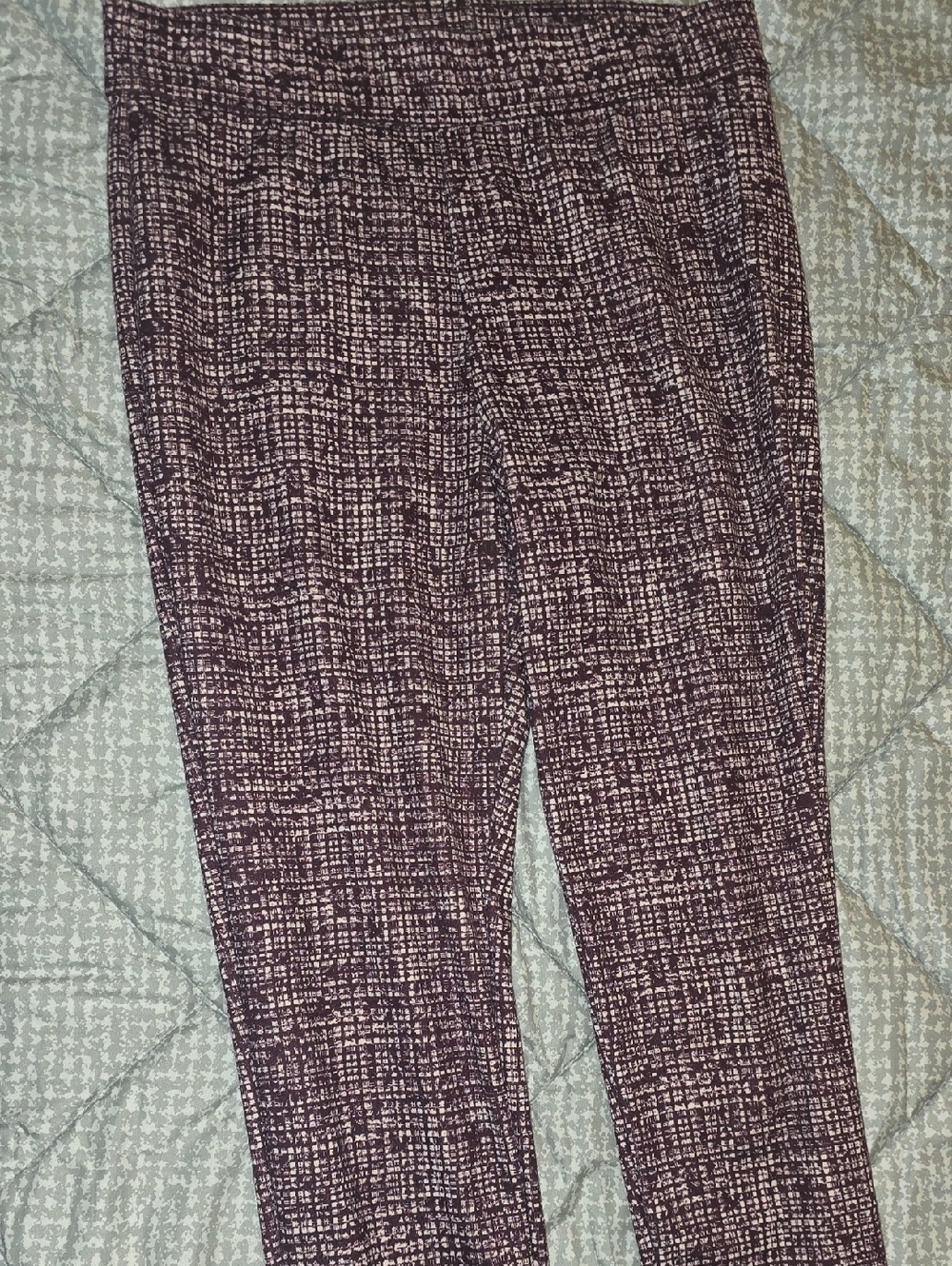 New York & Company Burgundy Patterned Knit Leggings